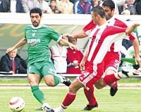 TUTUKTU... Bursasporlu futbolcular, ne gemelerine ramen, ma boyunca tutuktu.